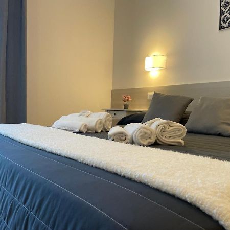 Hotel Augustus Μιλάνο Μαριτίμα Εξωτερικό φωτογραφία