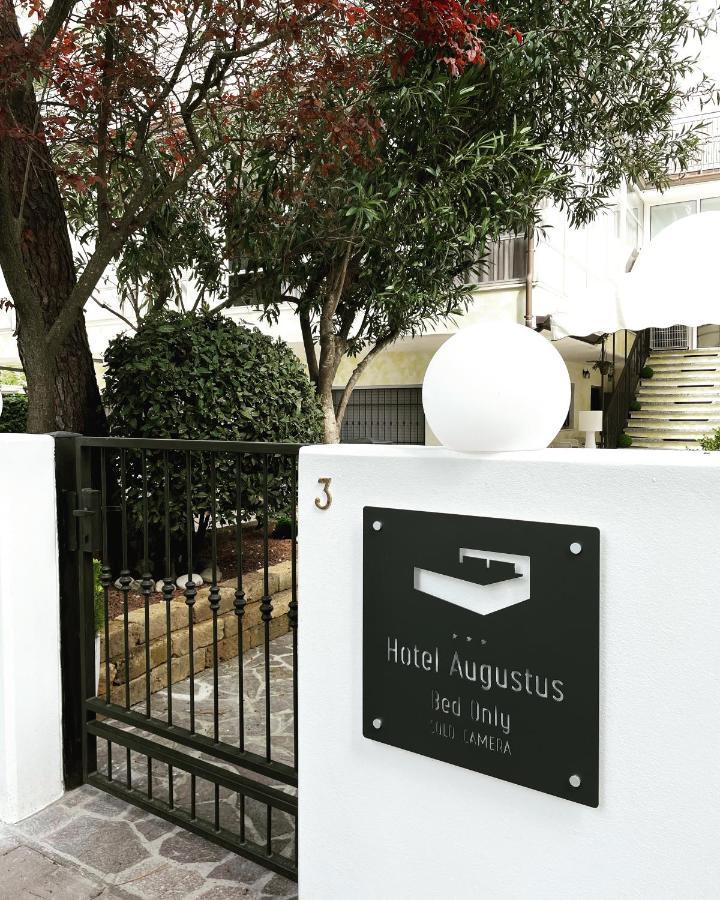 Hotel Augustus Μιλάνο Μαριτίμα Εξωτερικό φωτογραφία