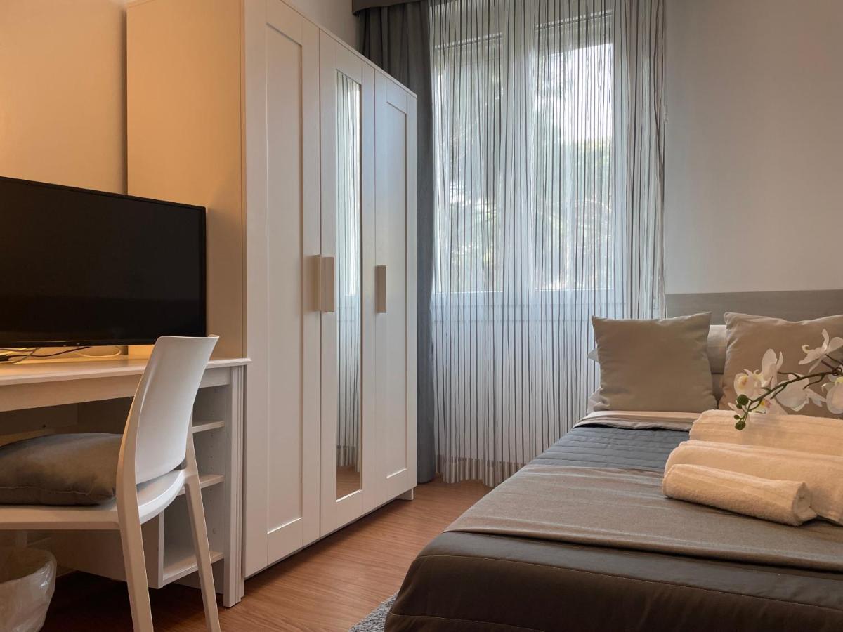 Hotel Augustus Μιλάνο Μαριτίμα Εξωτερικό φωτογραφία