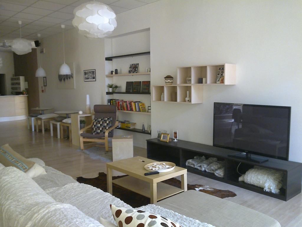 Hotel Augustus Μιλάνο Μαριτίμα Εξωτερικό φωτογραφία