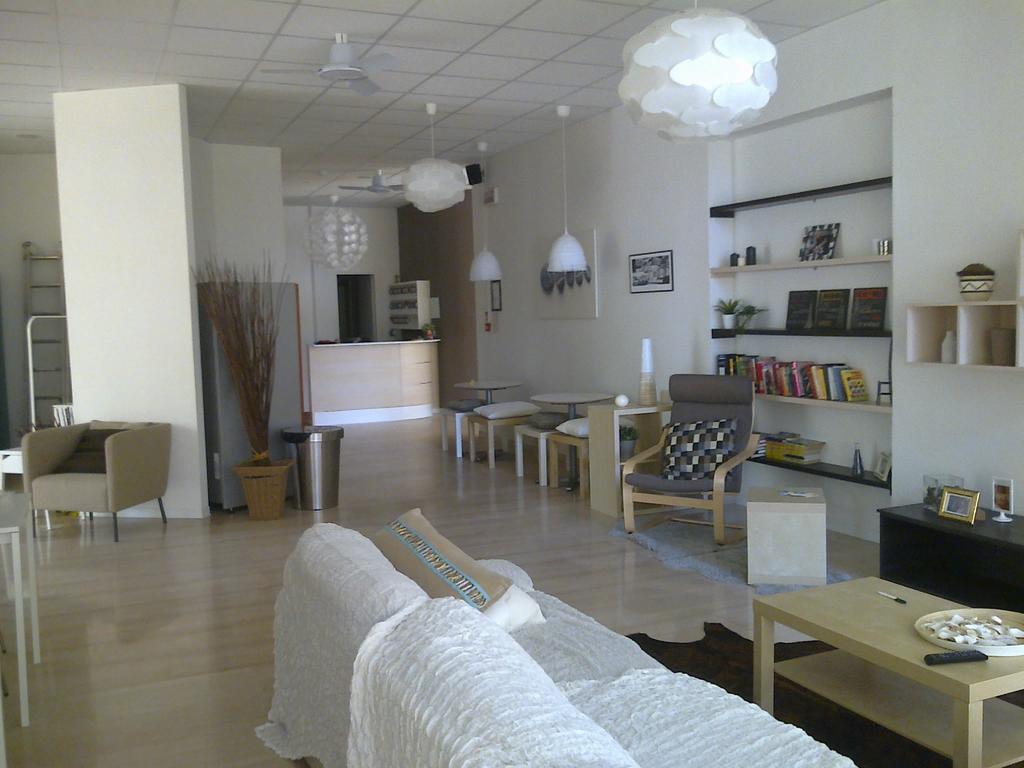 Hotel Augustus Μιλάνο Μαριτίμα Εξωτερικό φωτογραφία