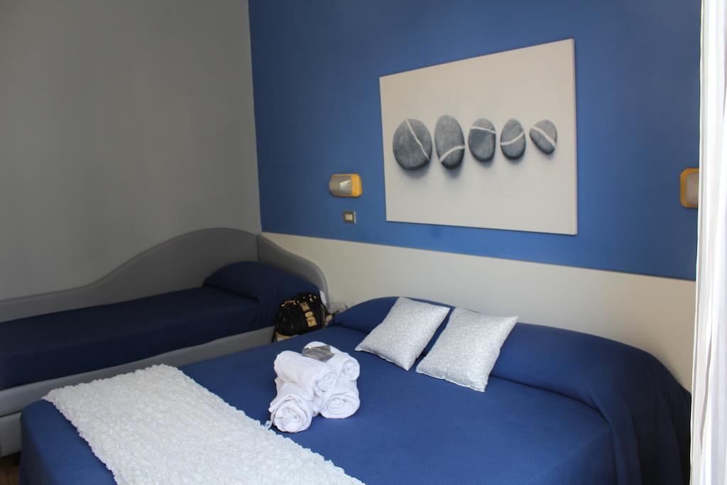 Hotel Augustus Μιλάνο Μαριτίμα Δωμάτιο φωτογραφία