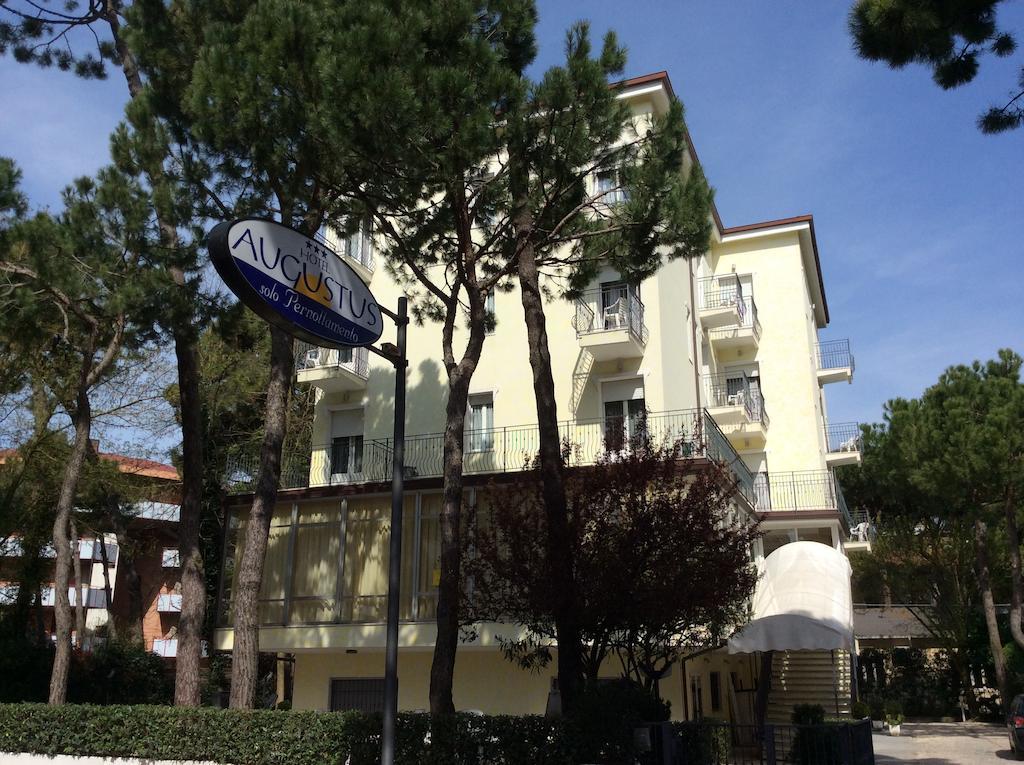 Hotel Augustus Μιλάνο Μαριτίμα Εξωτερικό φωτογραφία