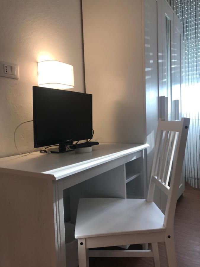 Hotel Augustus Μιλάνο Μαριτίμα Εξωτερικό φωτογραφία