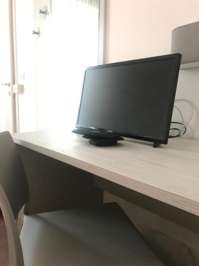 Hotel Augustus Μιλάνο Μαριτίμα Εξωτερικό φωτογραφία